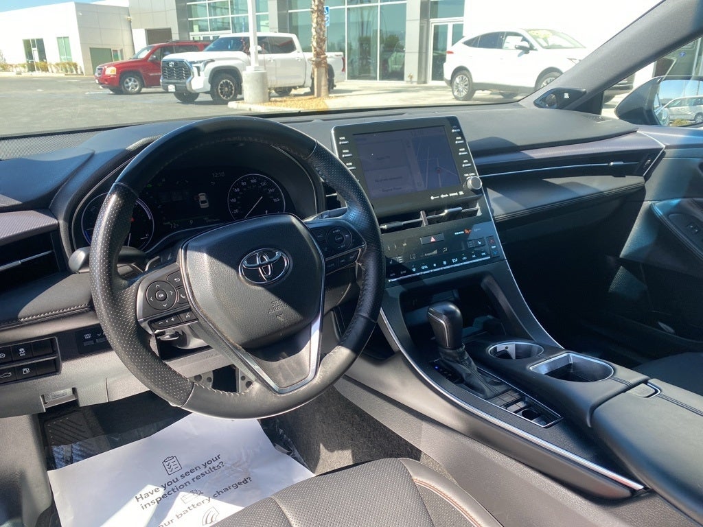 2022 Toyota Avalon Hybrid XSE